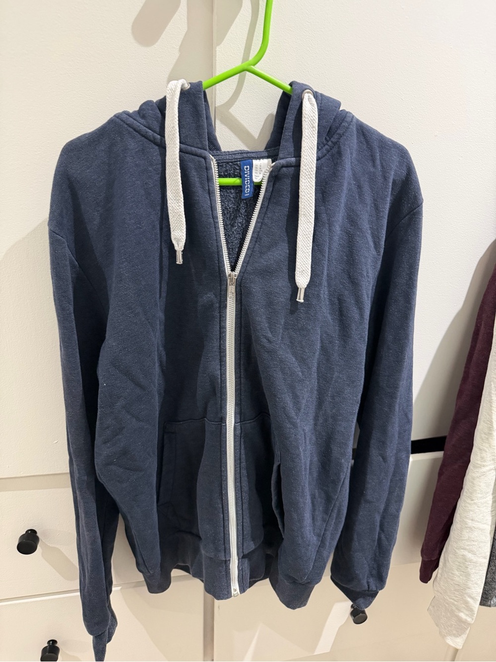 4 Sweaters Size Medium